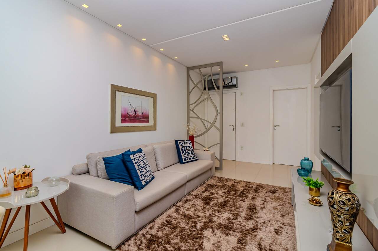 Apartamento diferenciado à venda no Pioneiros: 