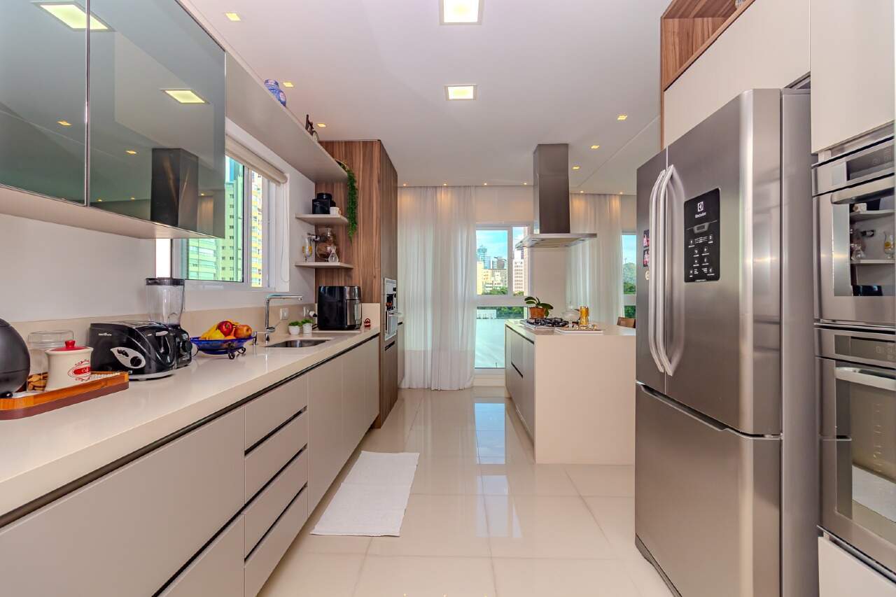 Apartamento diferenciado à venda no Pioneiros: 