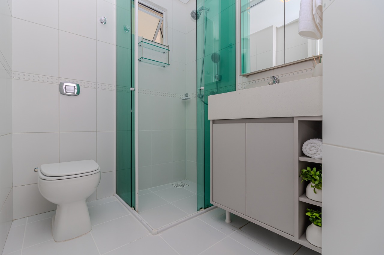 Apartamento à venda no Pioneiros: 