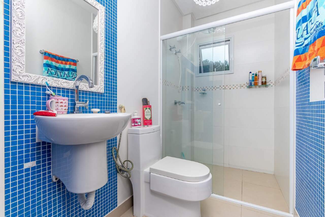 Apartamento à venda no Pioneiros: 