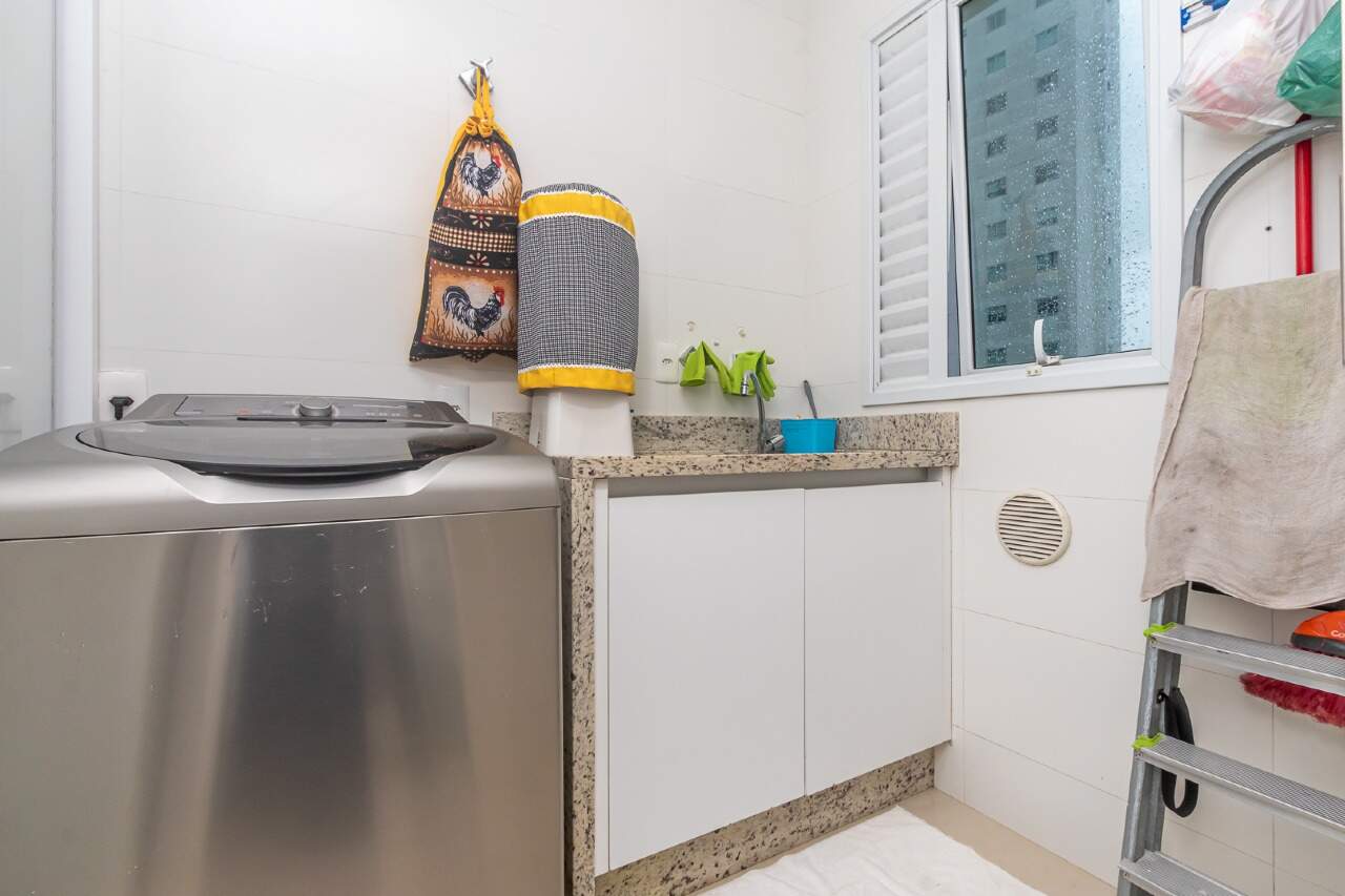 Apartamento à venda no Pioneiros: 