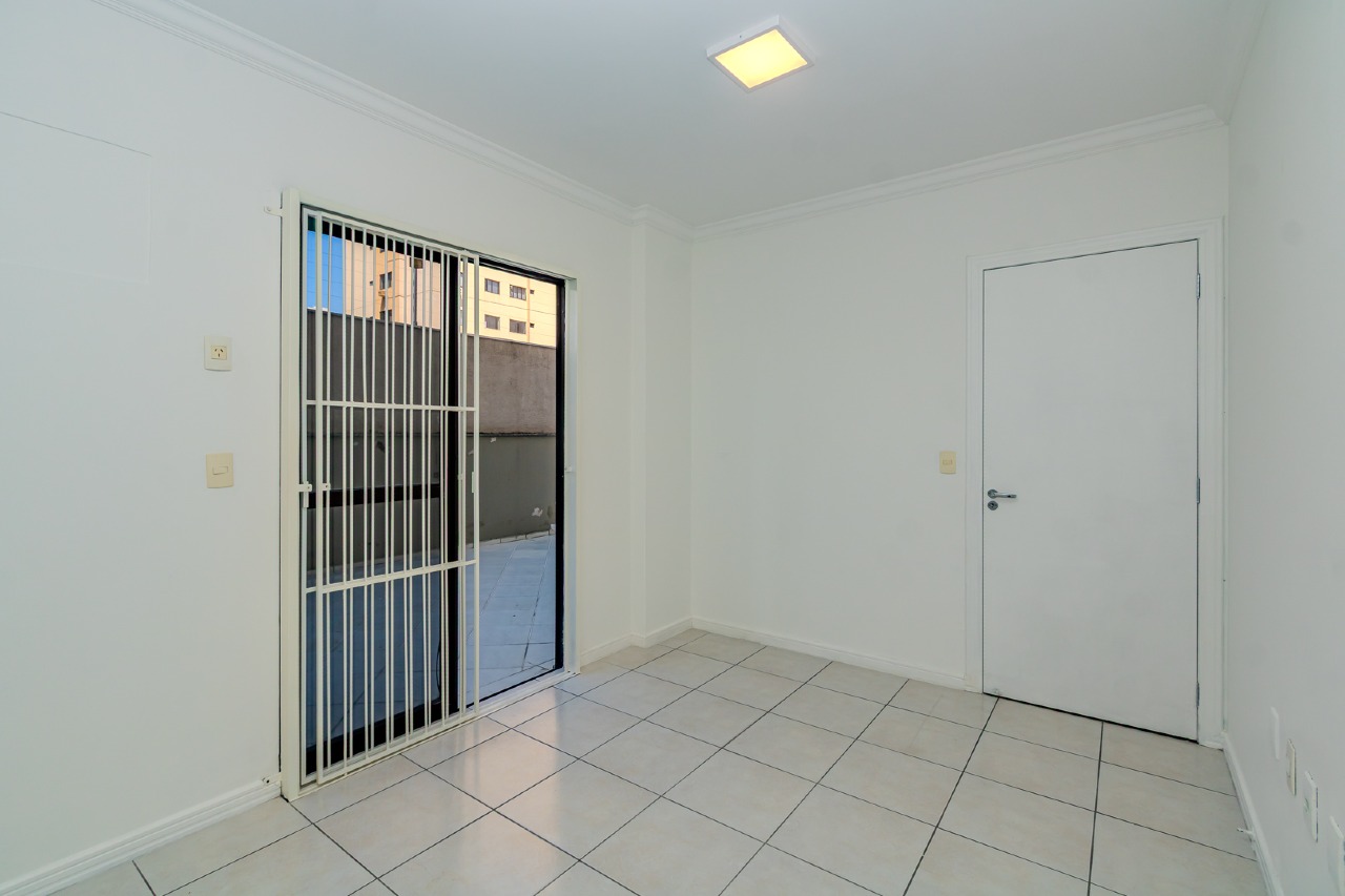 Apartamento diferenciado à venda no Centro: 