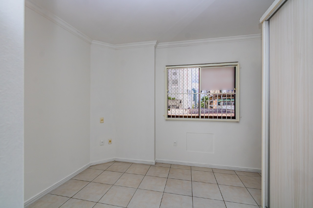 Apartamento diferenciado à venda no Centro: 
