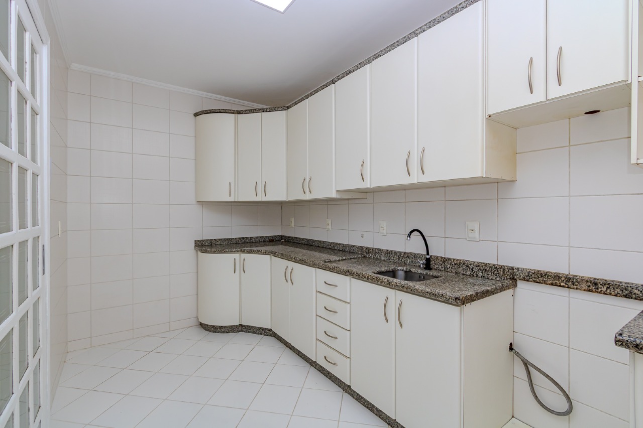 Apartamento diferenciado à venda no Centro: 