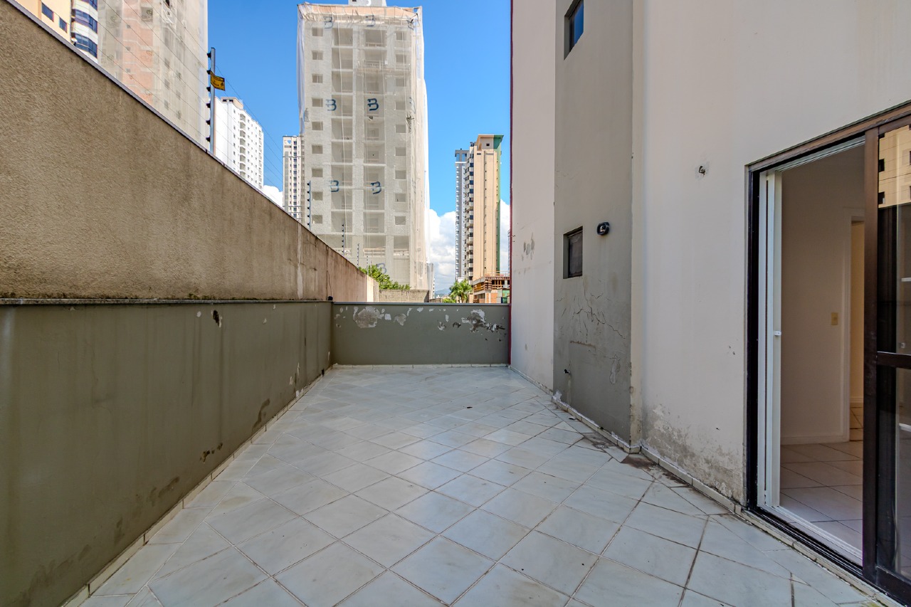 Apartamento diferenciado à venda no Centro: 