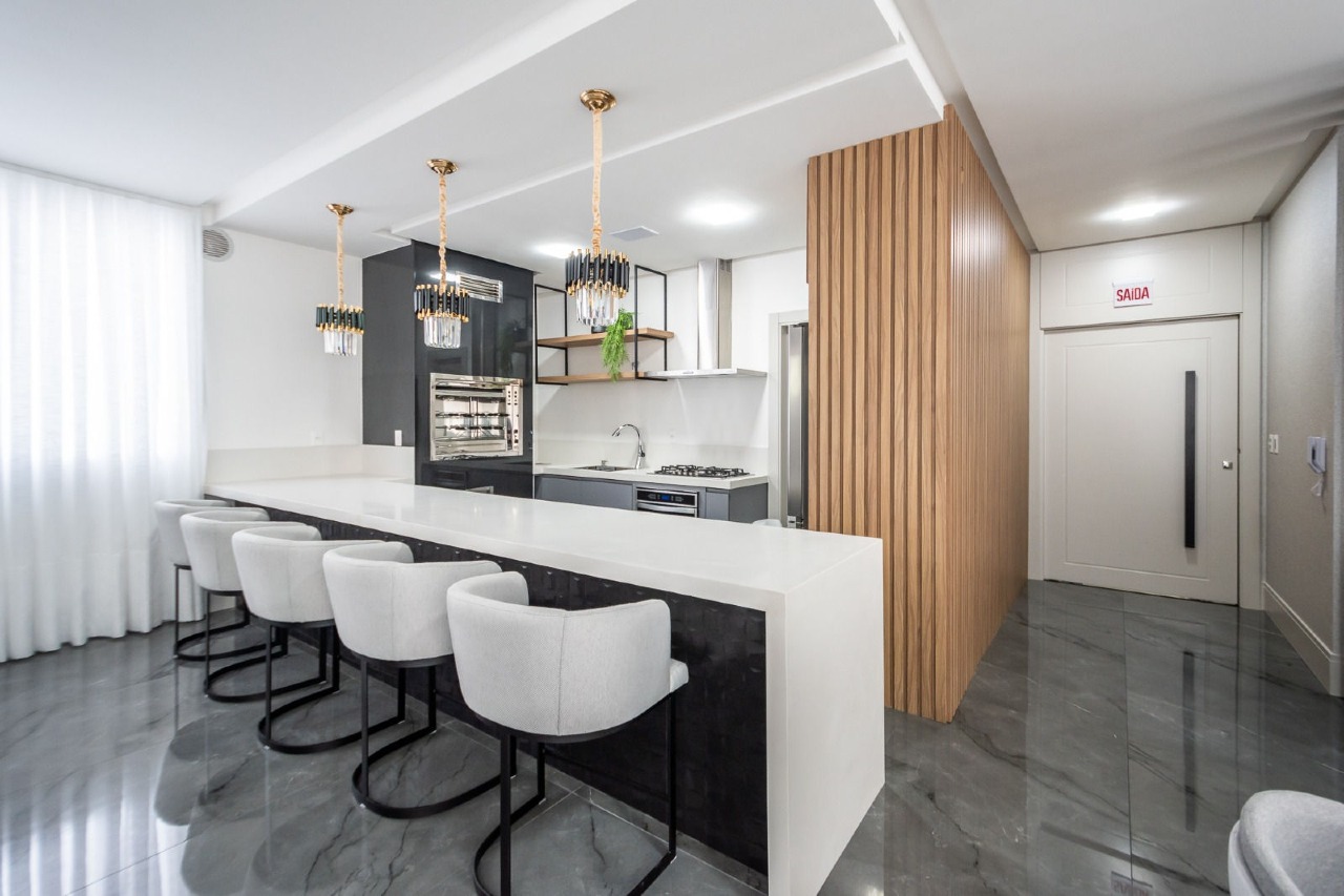 Apartamento diferenciado à venda no Centro: 
