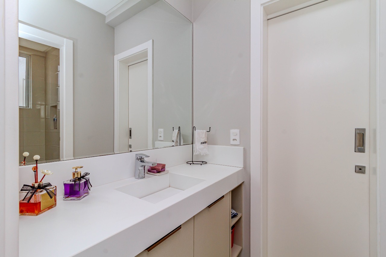 Apartamento à venda no Pioneiros: 