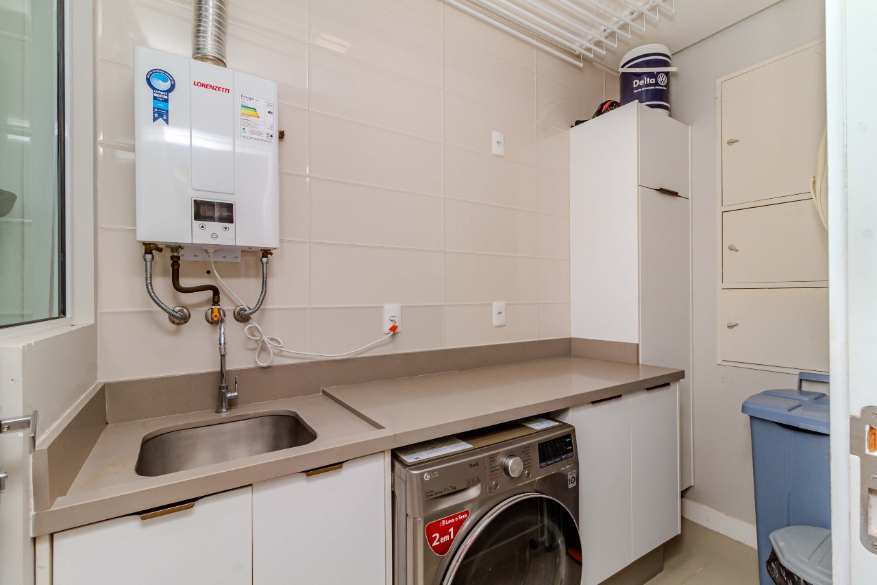Apartamento à venda no Pioneiros: 