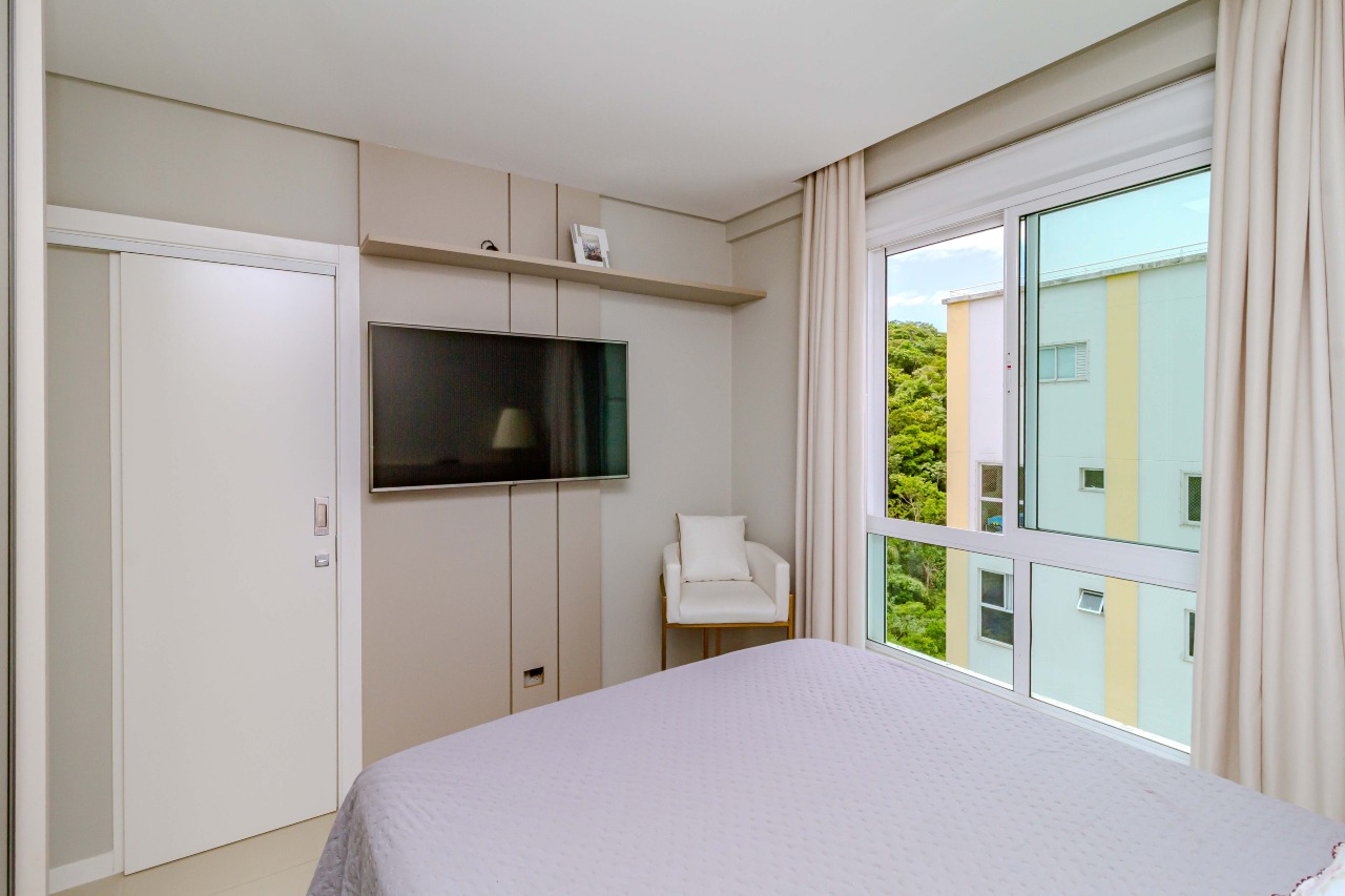 Apartamento à venda no Pioneiros: 
