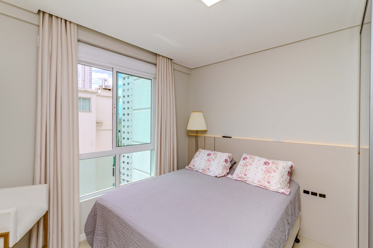 Apartamento à venda no Pioneiros: 