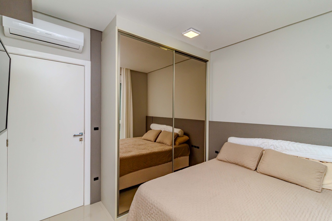 Apartamento à venda no Pioneiros: 