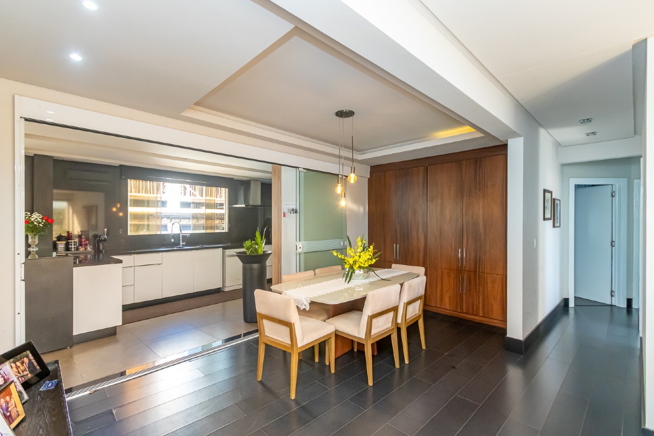 Apartamento diferenciado à venda no Centro: 