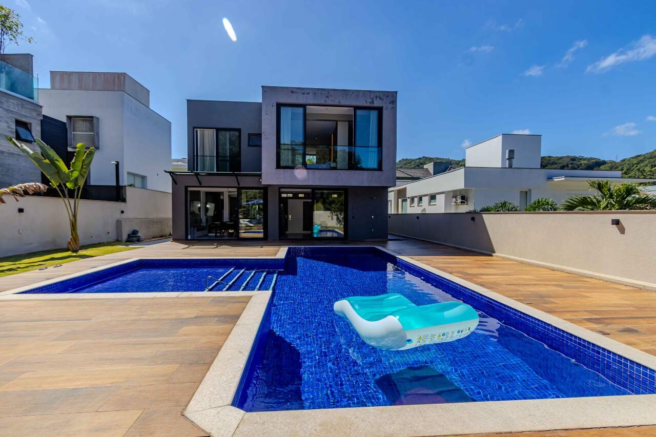 Casa de Condomínio à venda no Ariribá: 