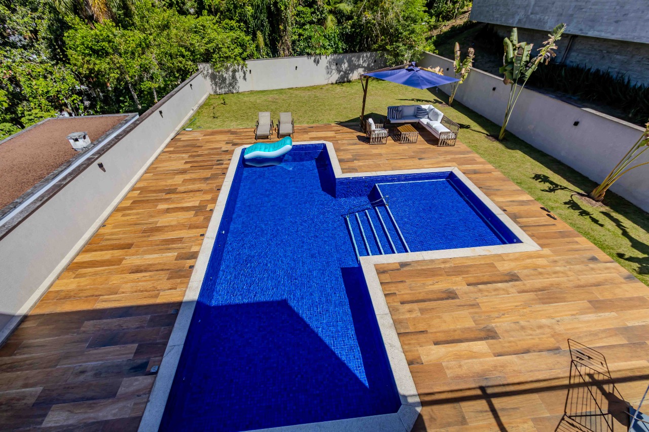 Casa de Condomínio à venda no Ariribá: 