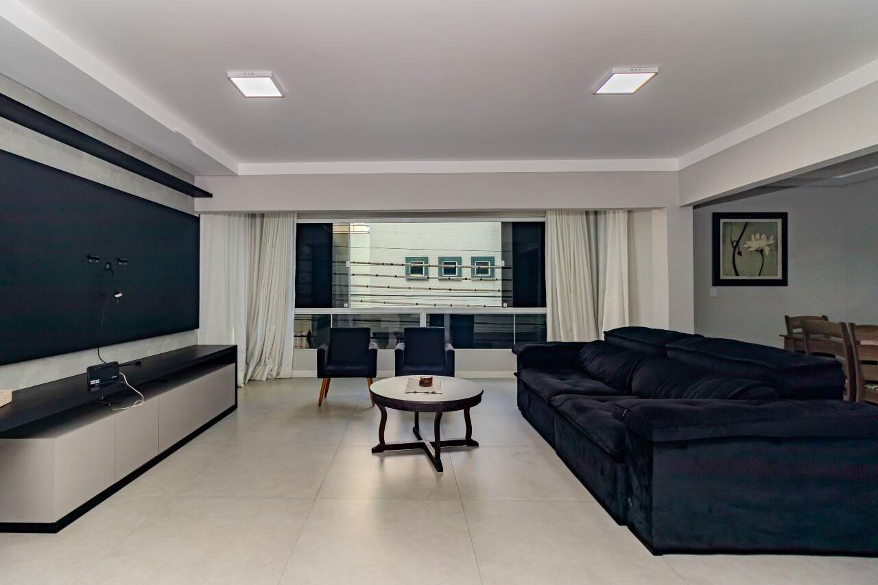 Apartamento diferenciado à venda no Centro: 