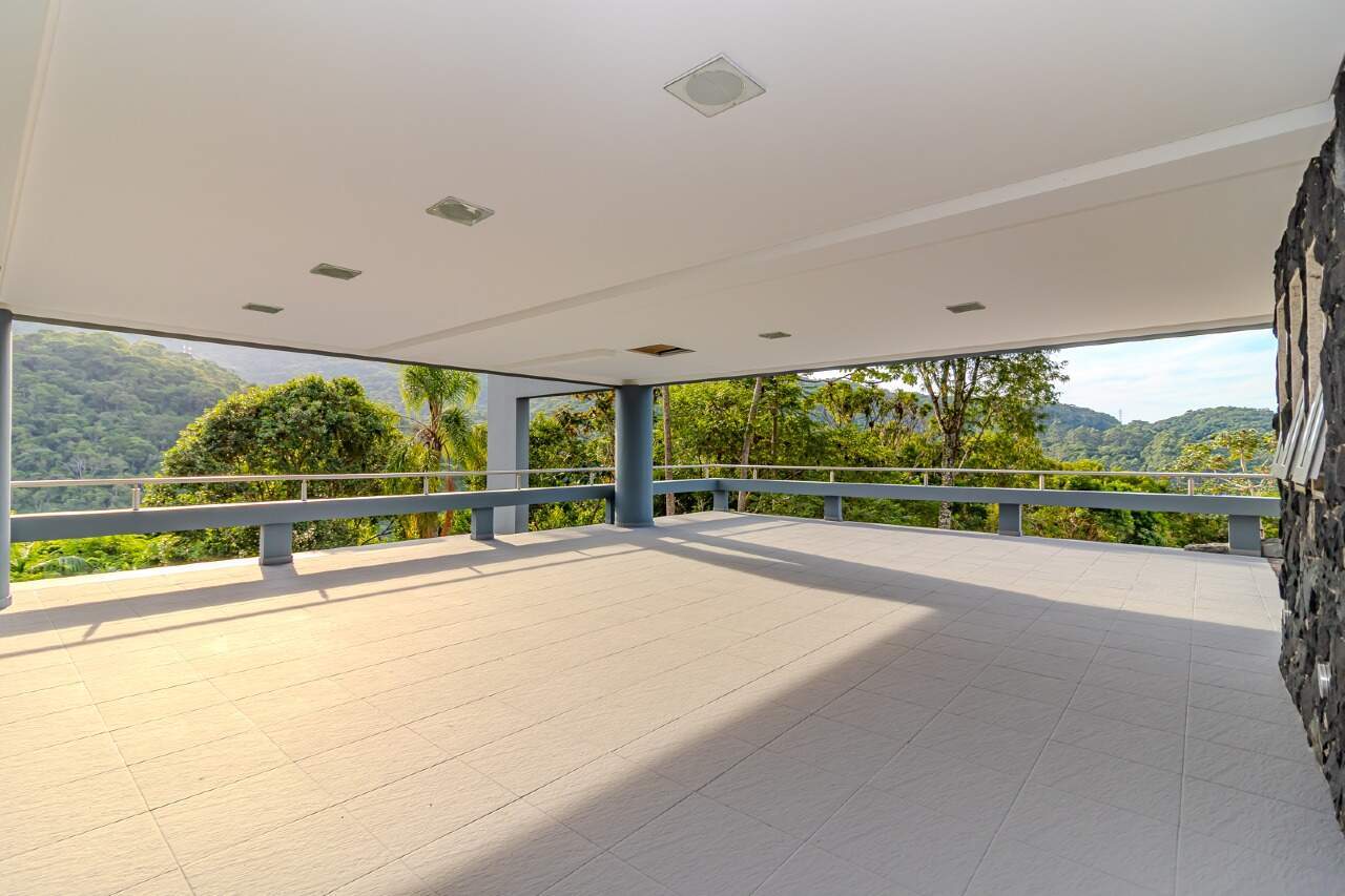 Casa de Condomínio à venda no Ariribá: 