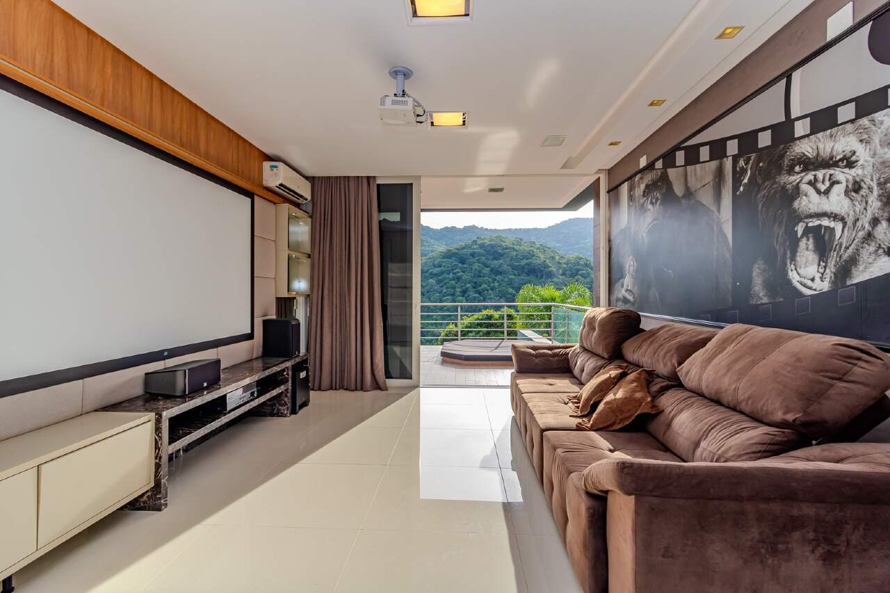 Casa de Condomínio à venda no Ariribá: 