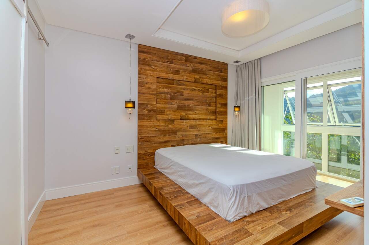 Casa de Condomínio à venda no Ariribá: 