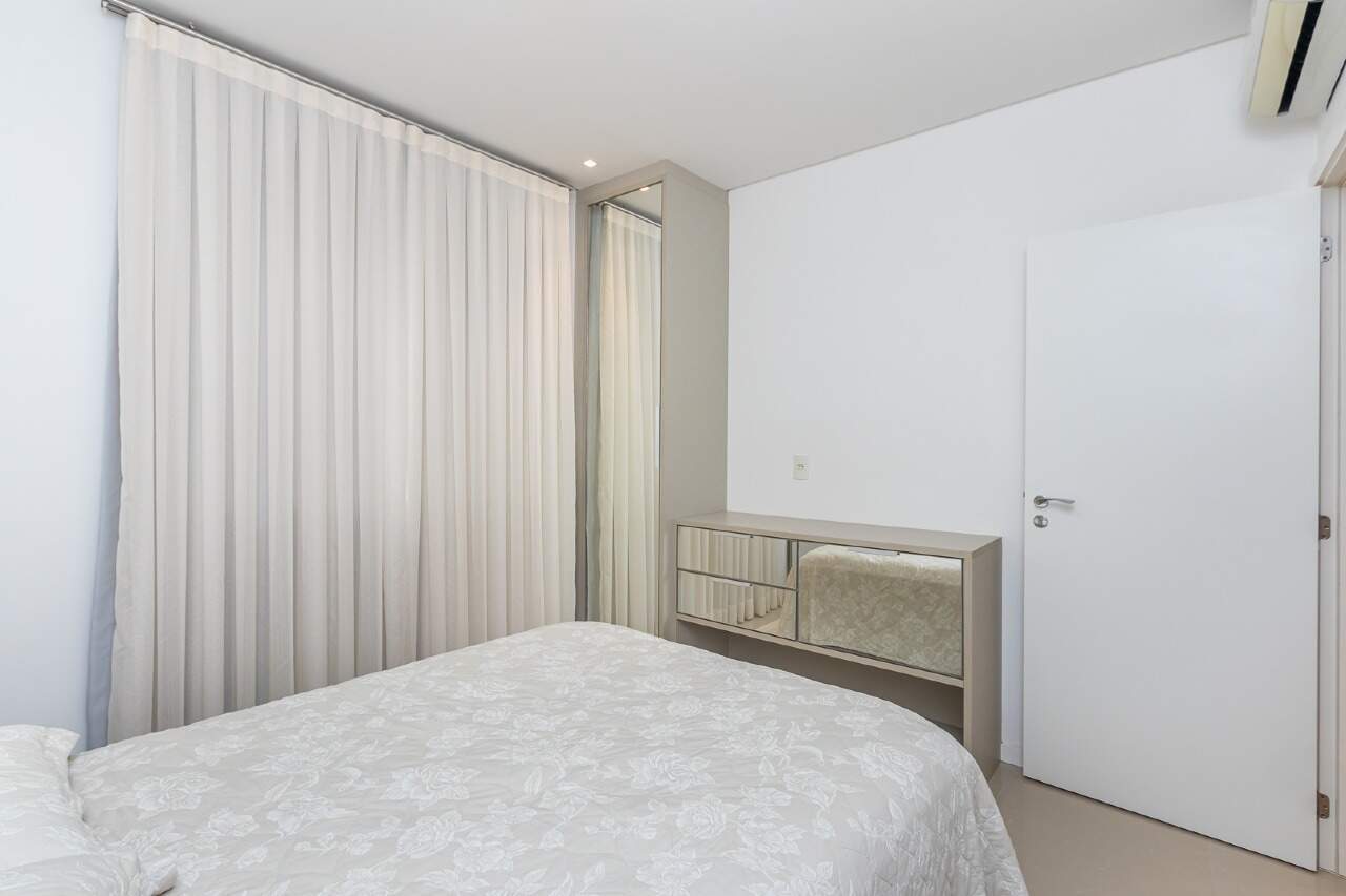 Apartamento à venda no Pioneiros: 