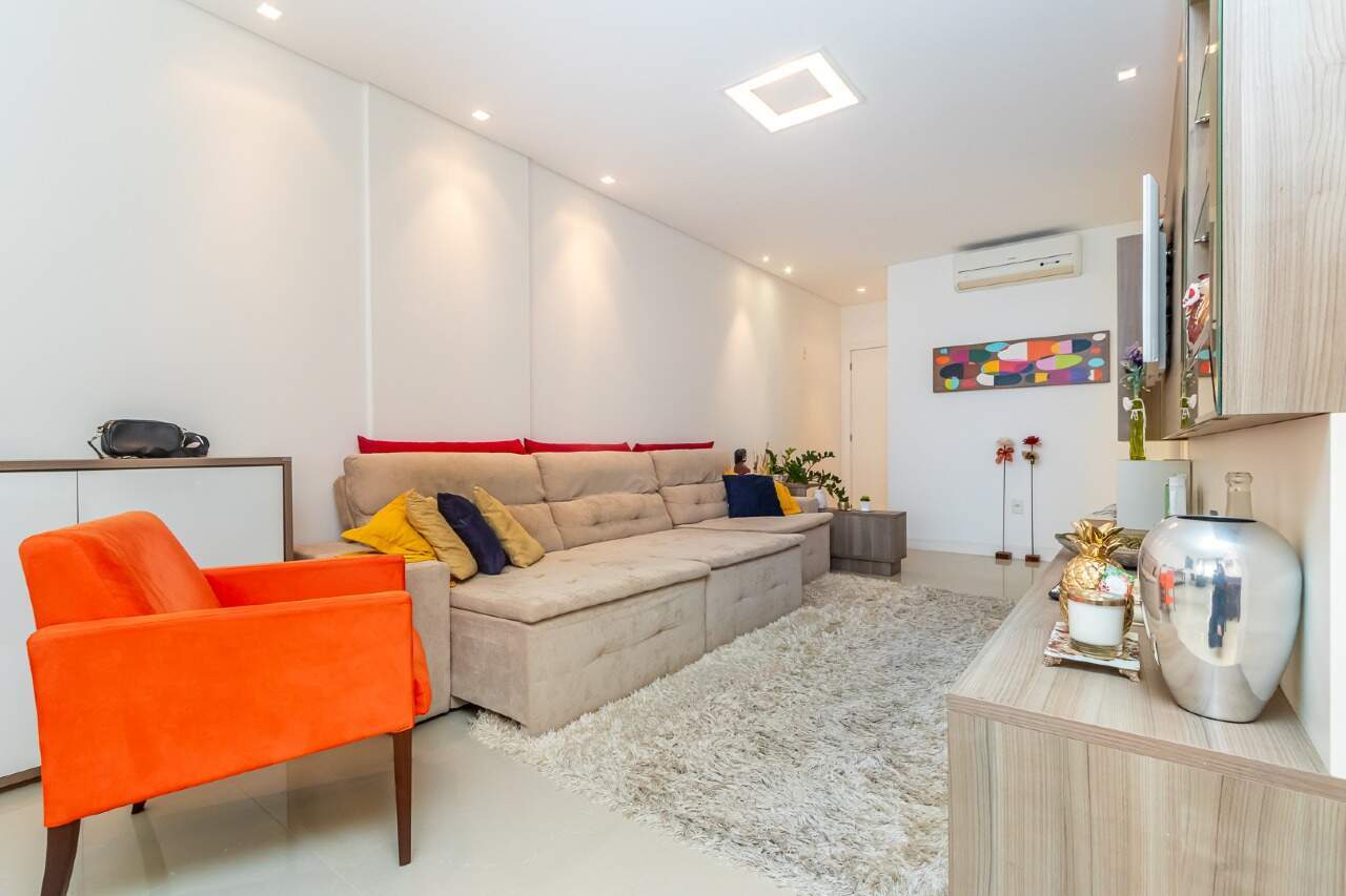 Apartamento à venda no Pioneiros: 