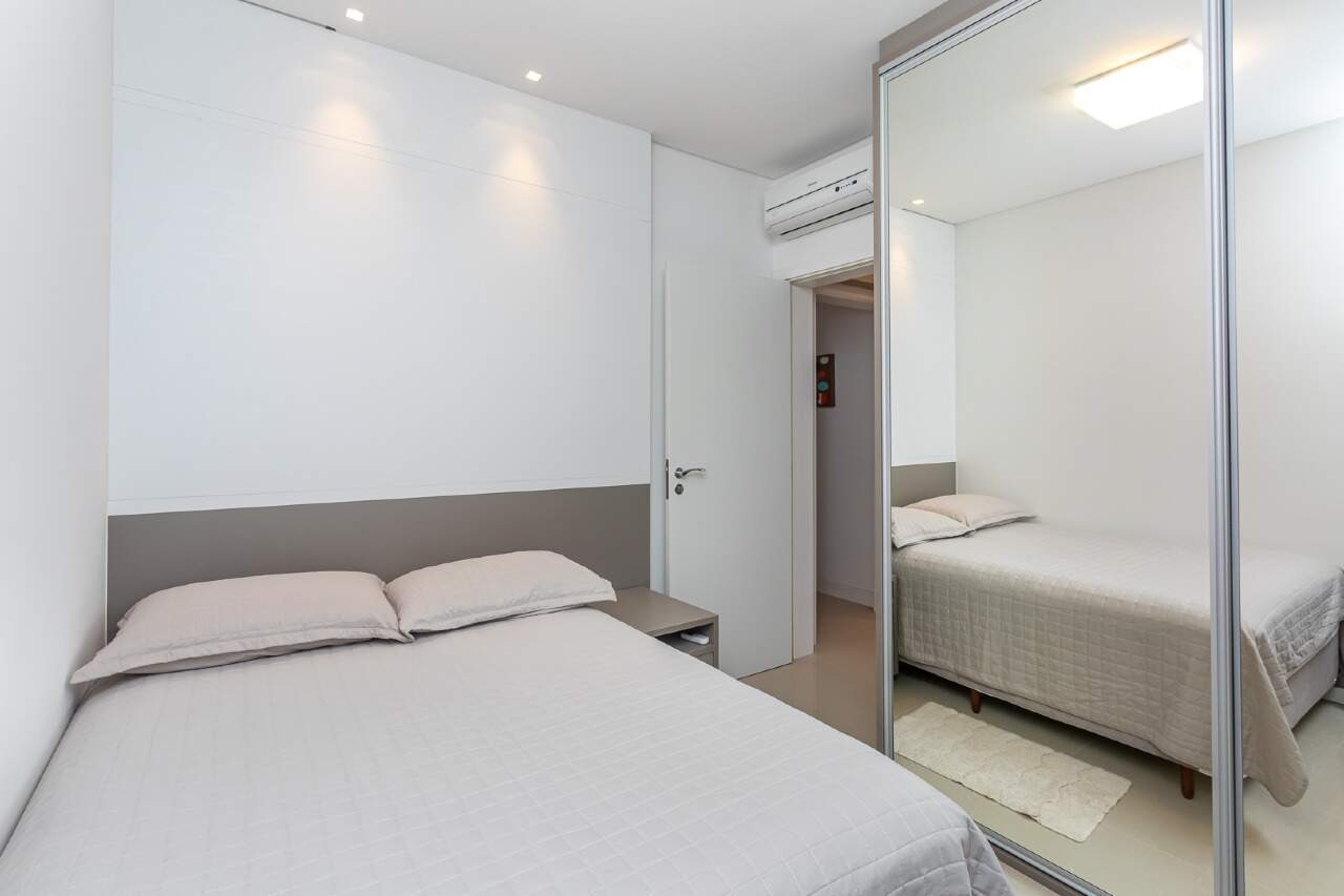 Apartamento à venda no Pioneiros: 