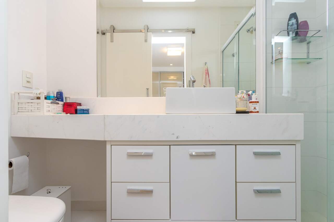 Apartamento à venda no Pioneiros: 