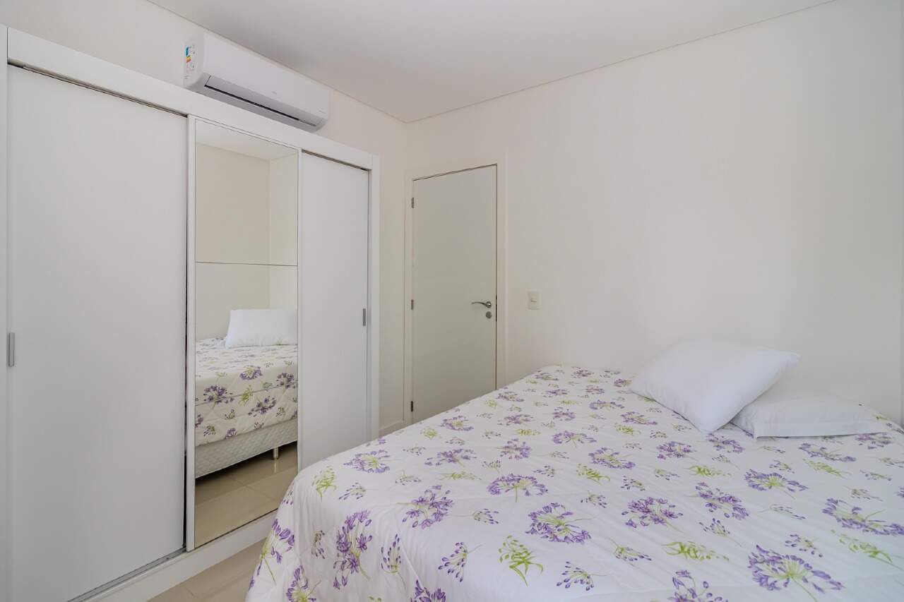 Apartamento à venda no Pioneiros: 