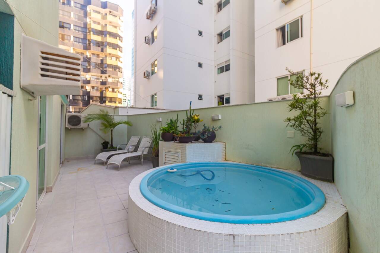 Apartamento diferenciado à venda no Centro: 