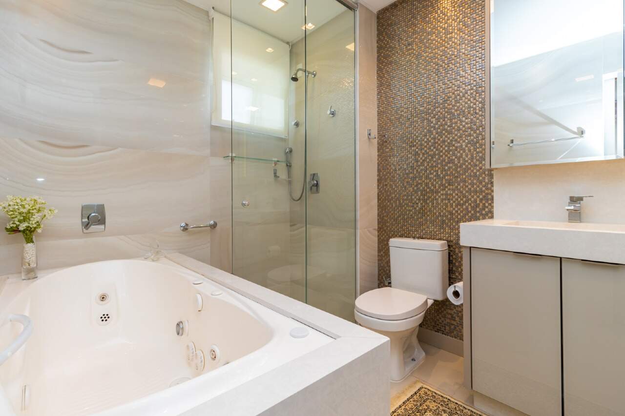 Apartamento à venda no Pioneiros: 