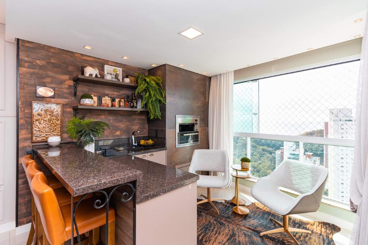 Apartamento à venda no Pioneiros: 
