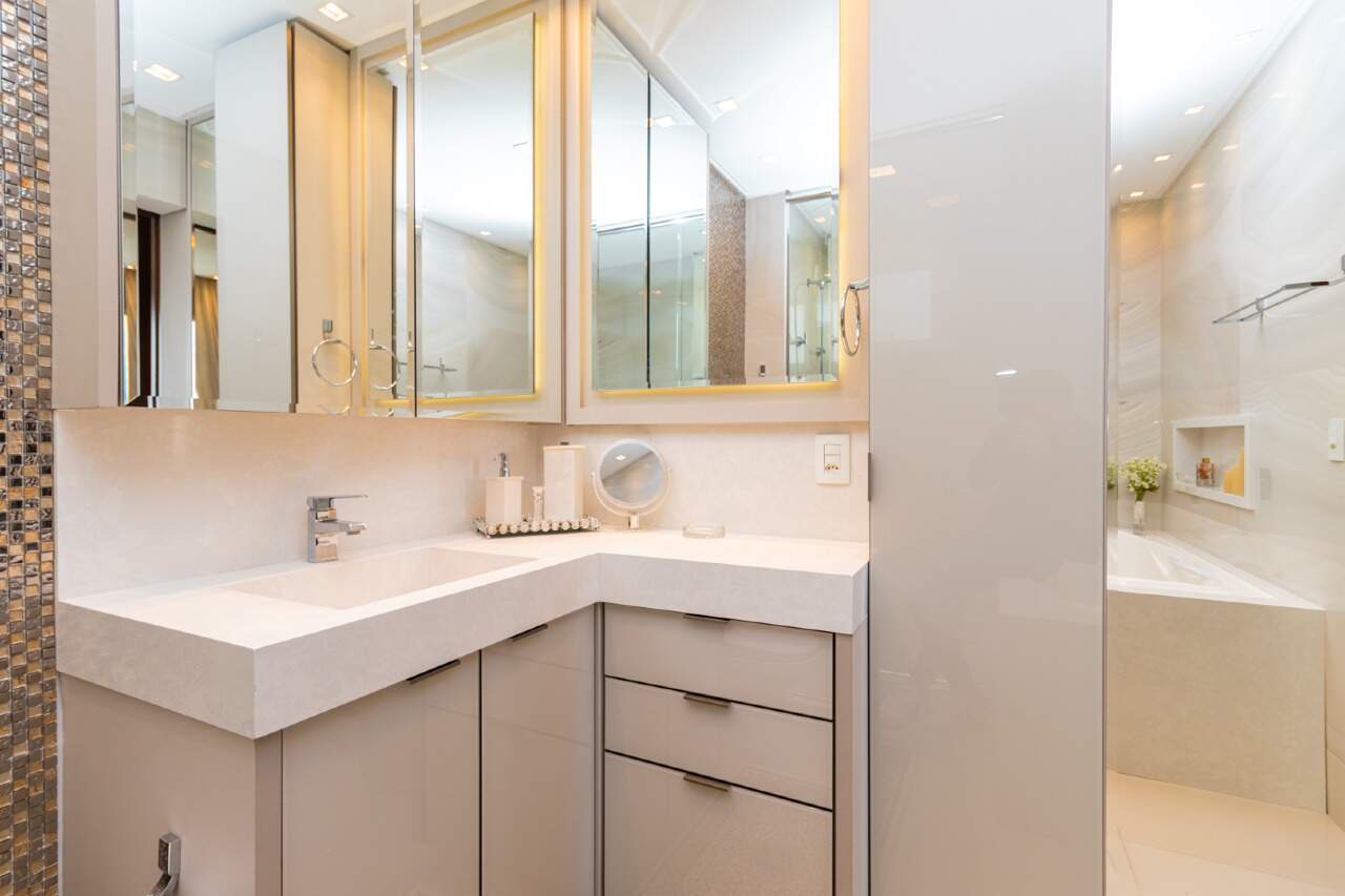 Apartamento à venda no Pioneiros: 