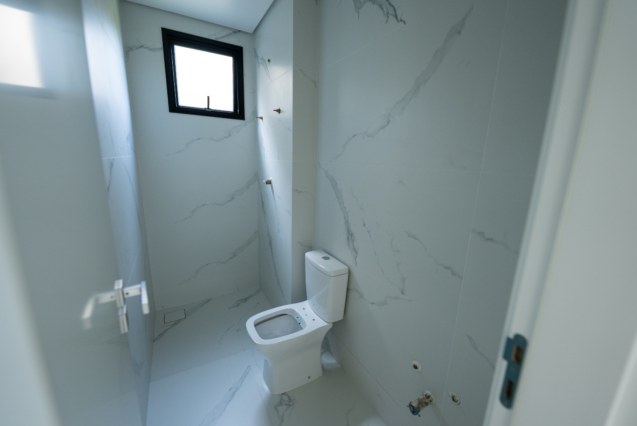 Apartamento à venda no Praia dos Amores: 