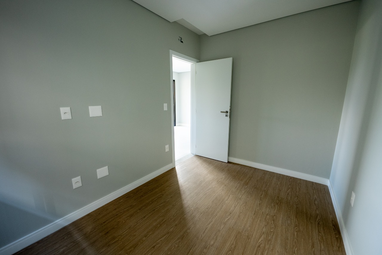 Apartamento à venda no Praia dos Amores: 