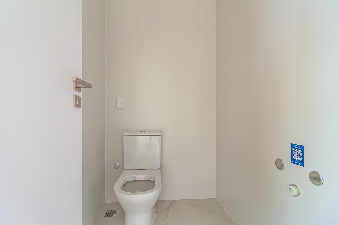 Apartamento à venda no Pioneiros: