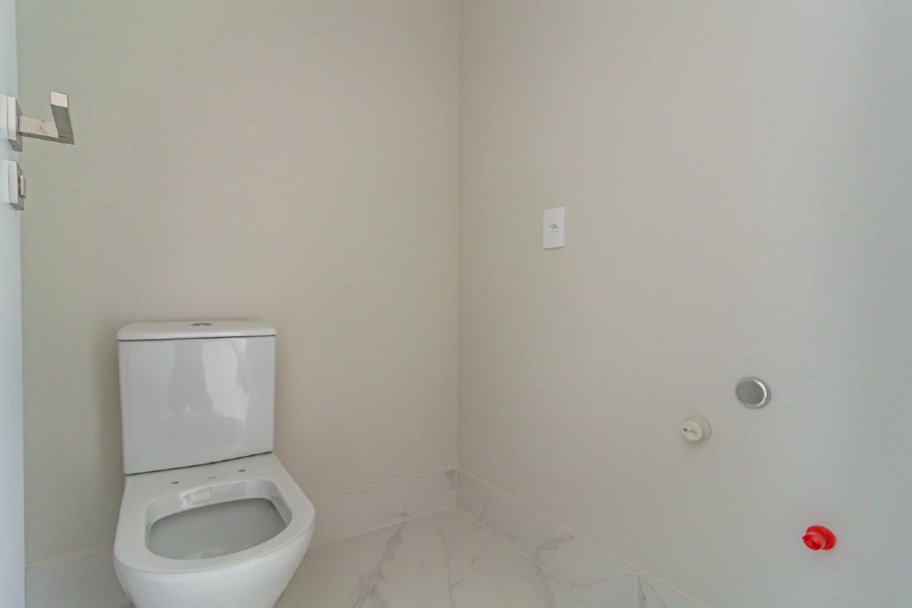 Apartamento à venda no Pioneiros: