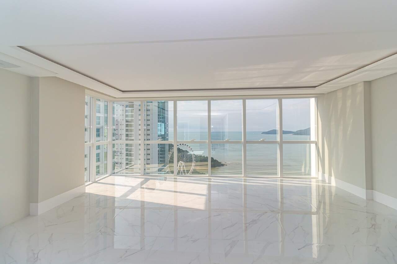 Apartamento à venda no Pioneiros: