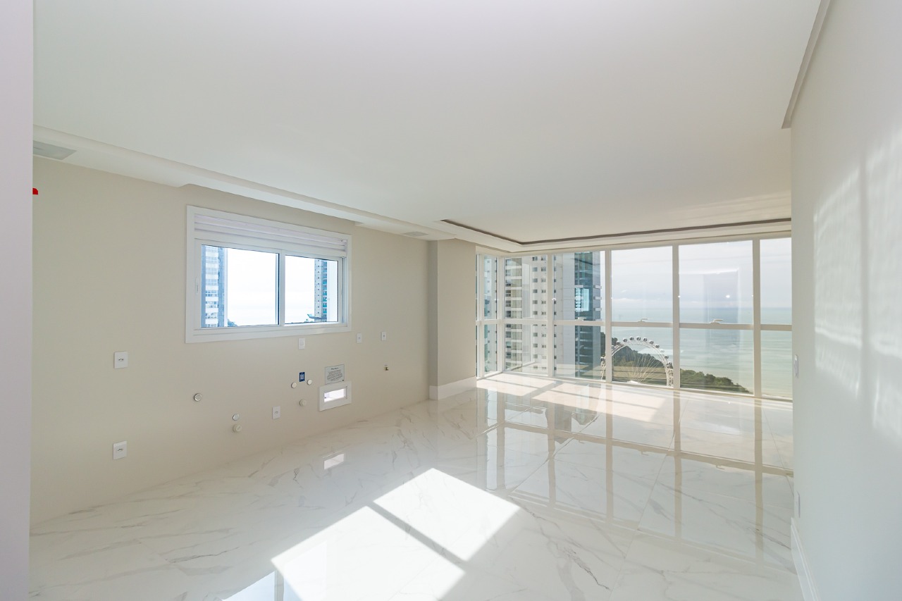 Apartamento à venda no Pioneiros: