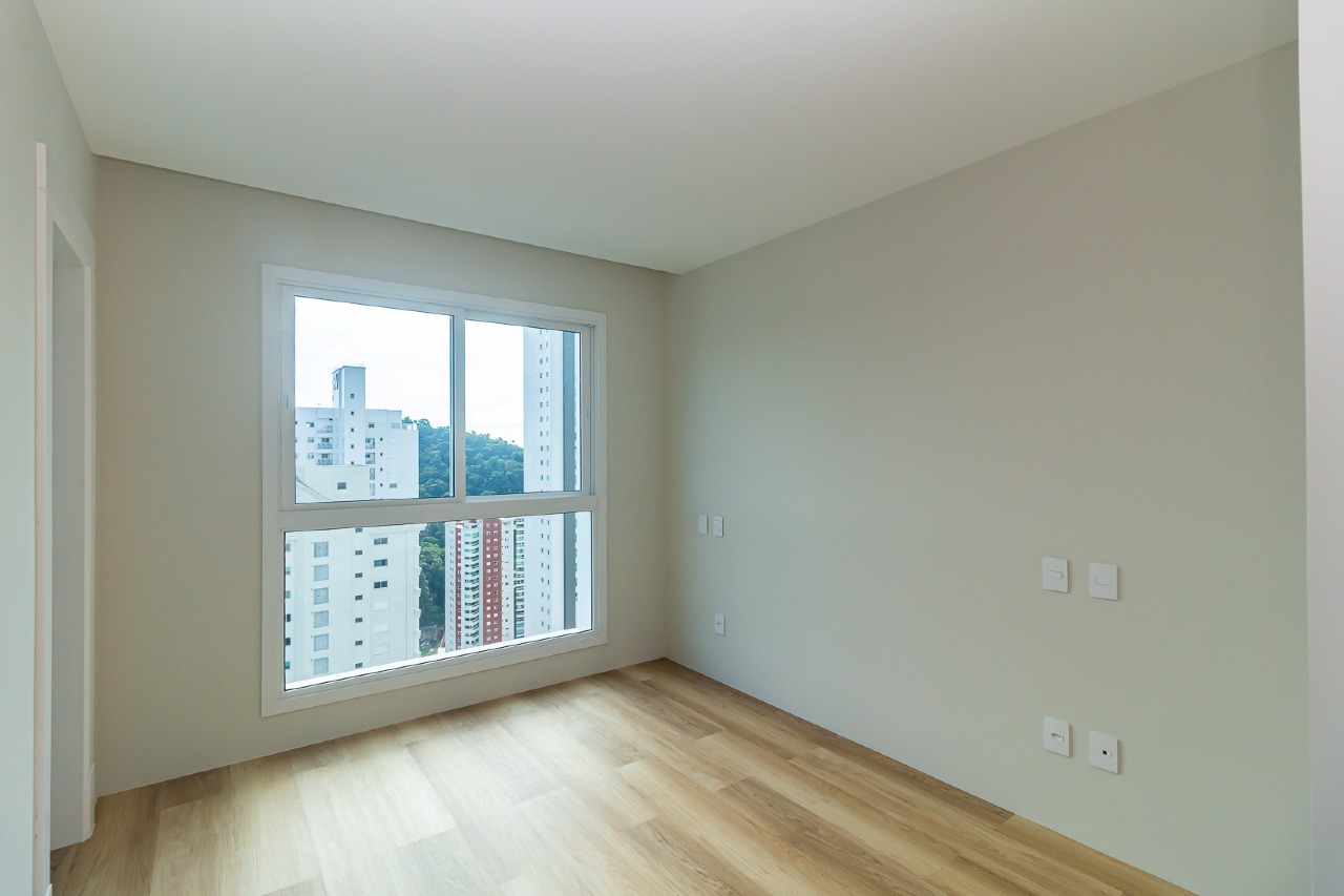Apartamento à venda no Pioneiros: