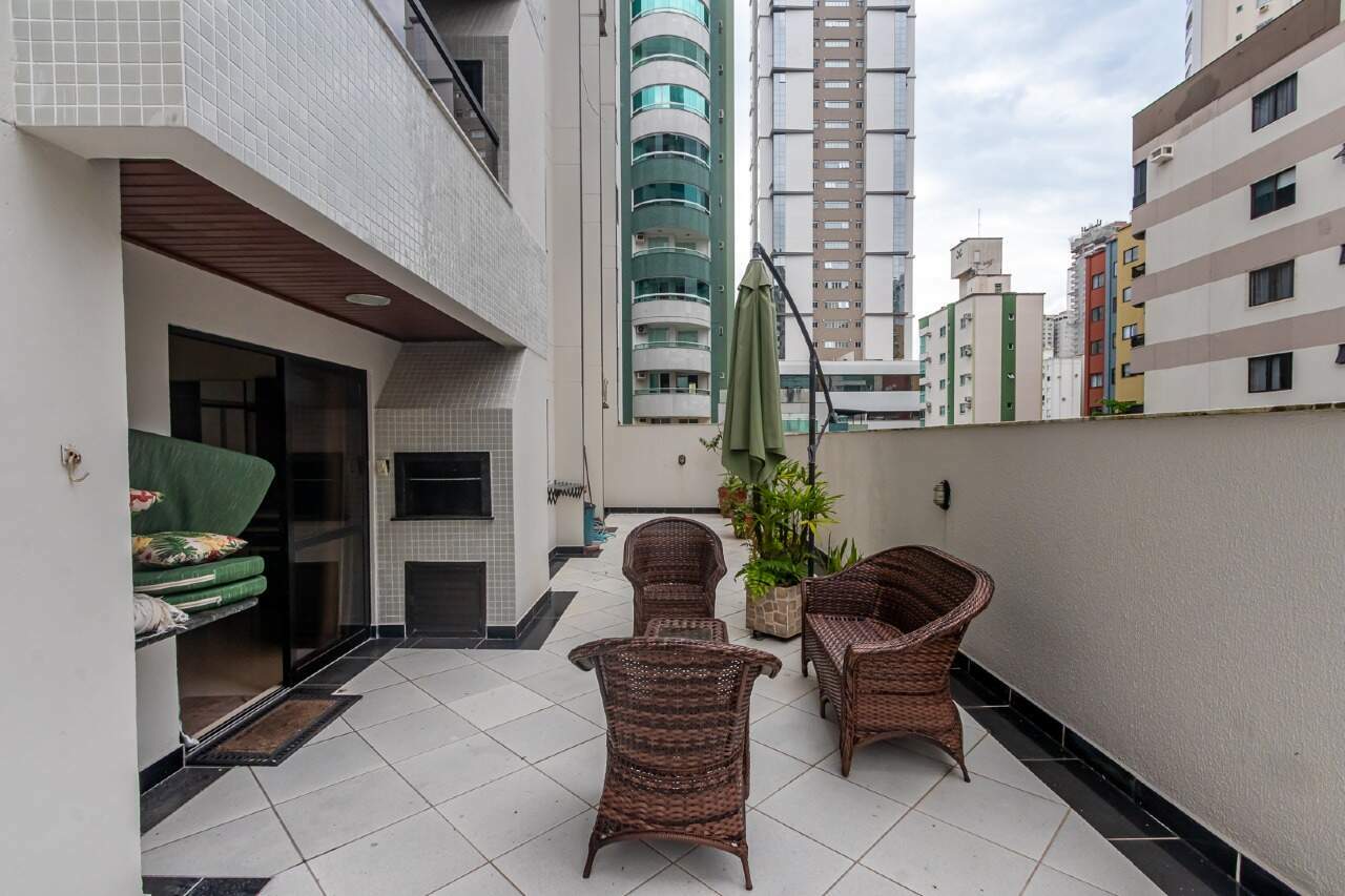 Apartamento diferenciado à venda no Centro: 