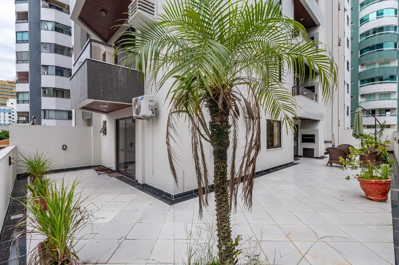 Apartamento diferenciado à venda no Centro: 