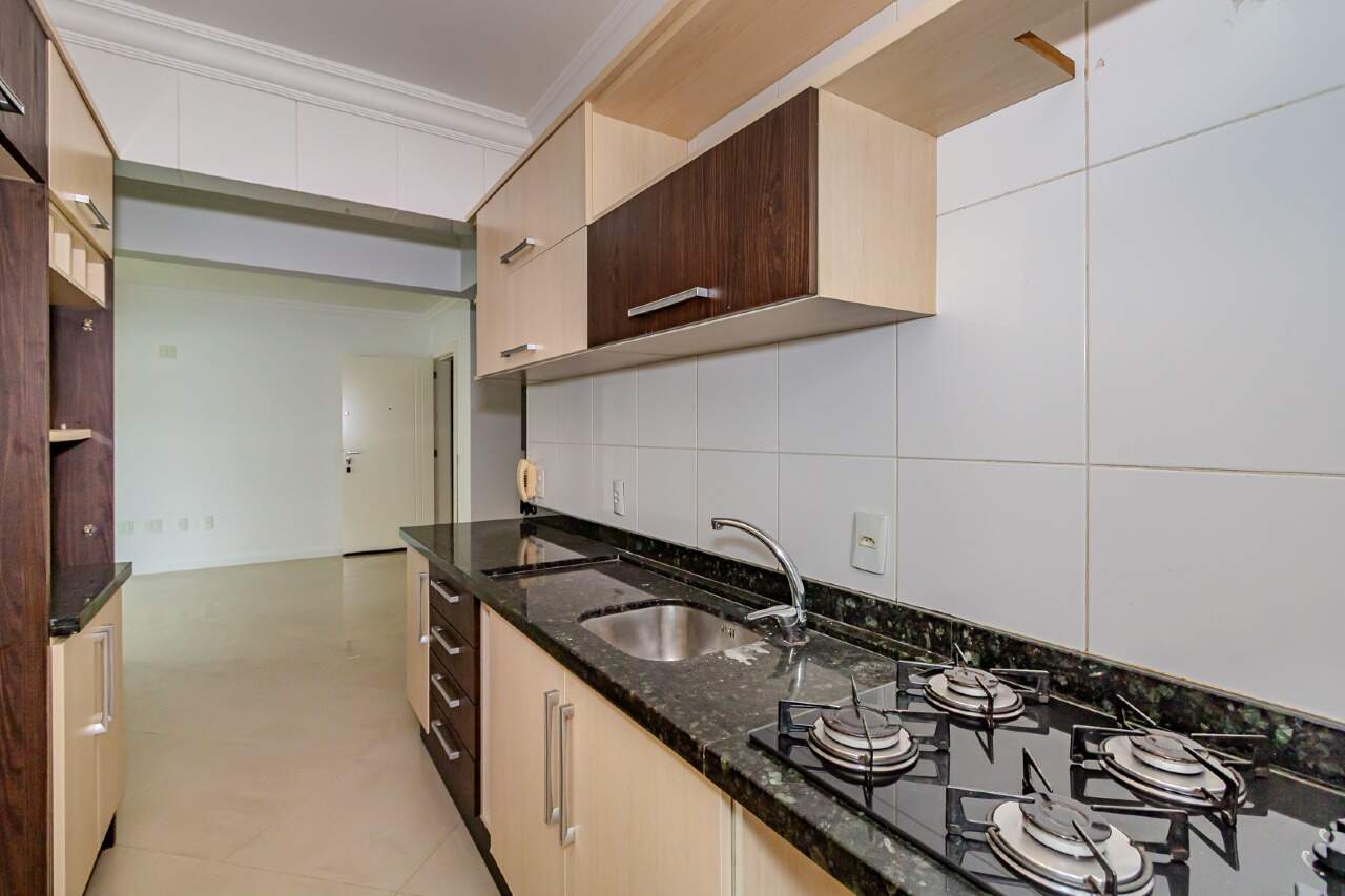 Apartamento à venda no Pioneiros: 