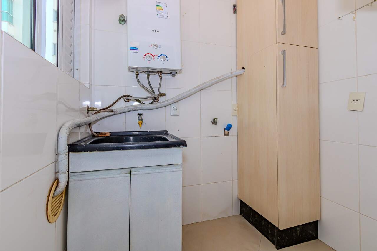 Apartamento à venda no Pioneiros: 