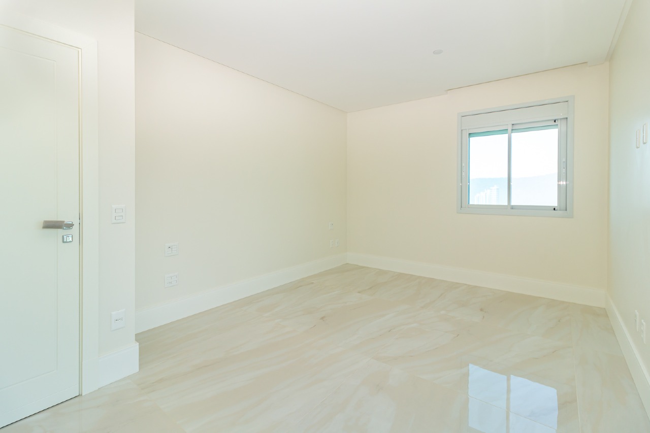 Apartamento à venda no Barra Sul: 