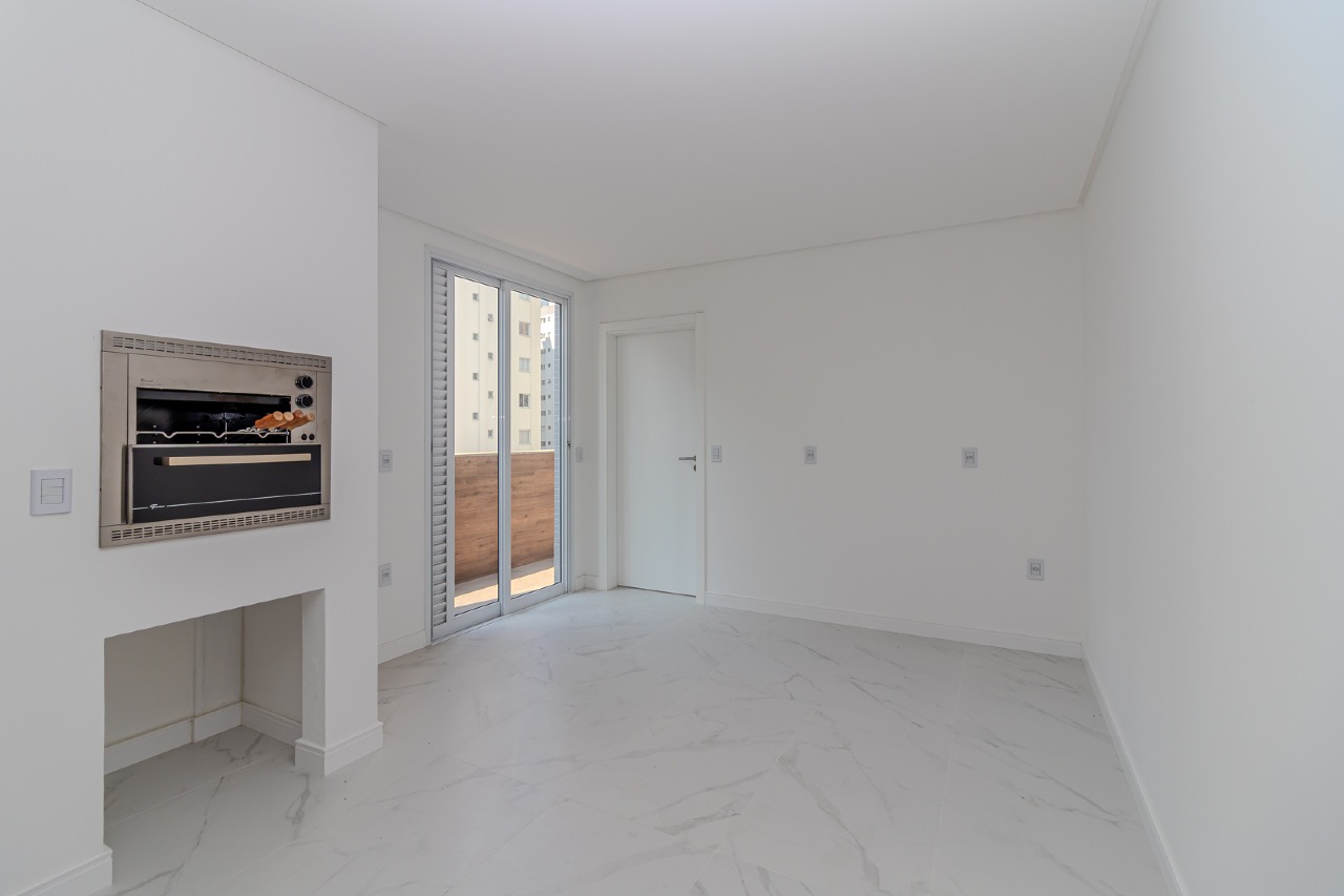 Apartamento diferenciado à venda no Centro: 