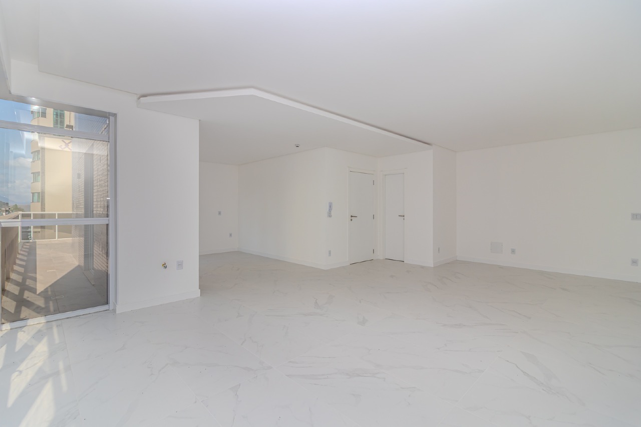 Apartamento diferenciado à venda no Centro: 