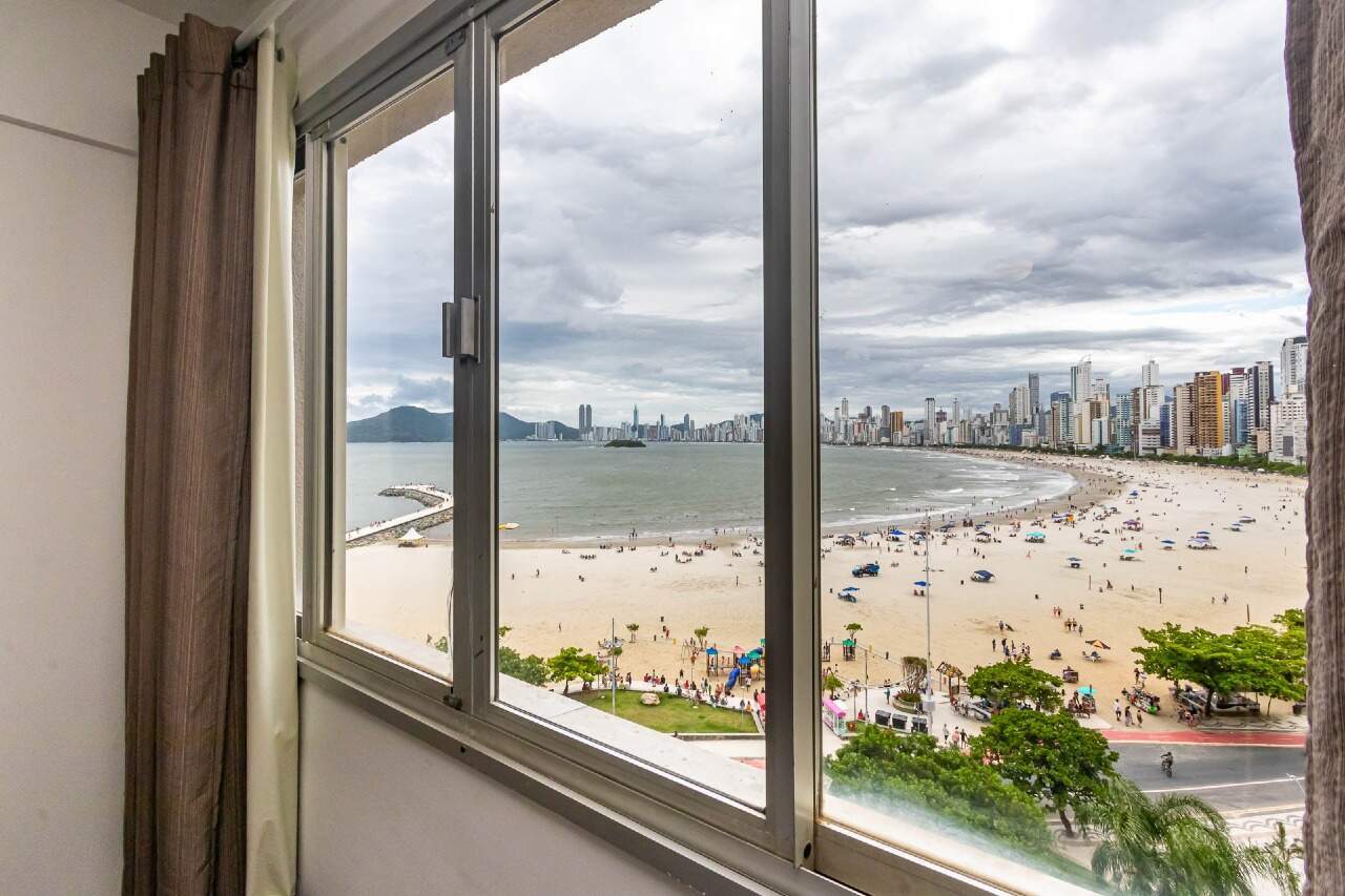 Apartamento à venda no Pioneiros: 