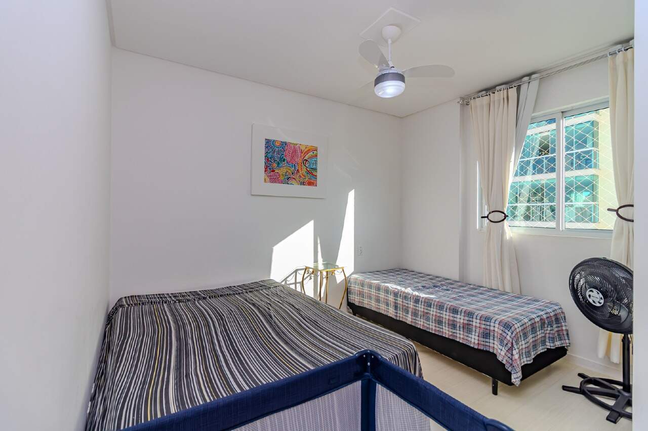 Apartamento à venda no Pioneiros: 