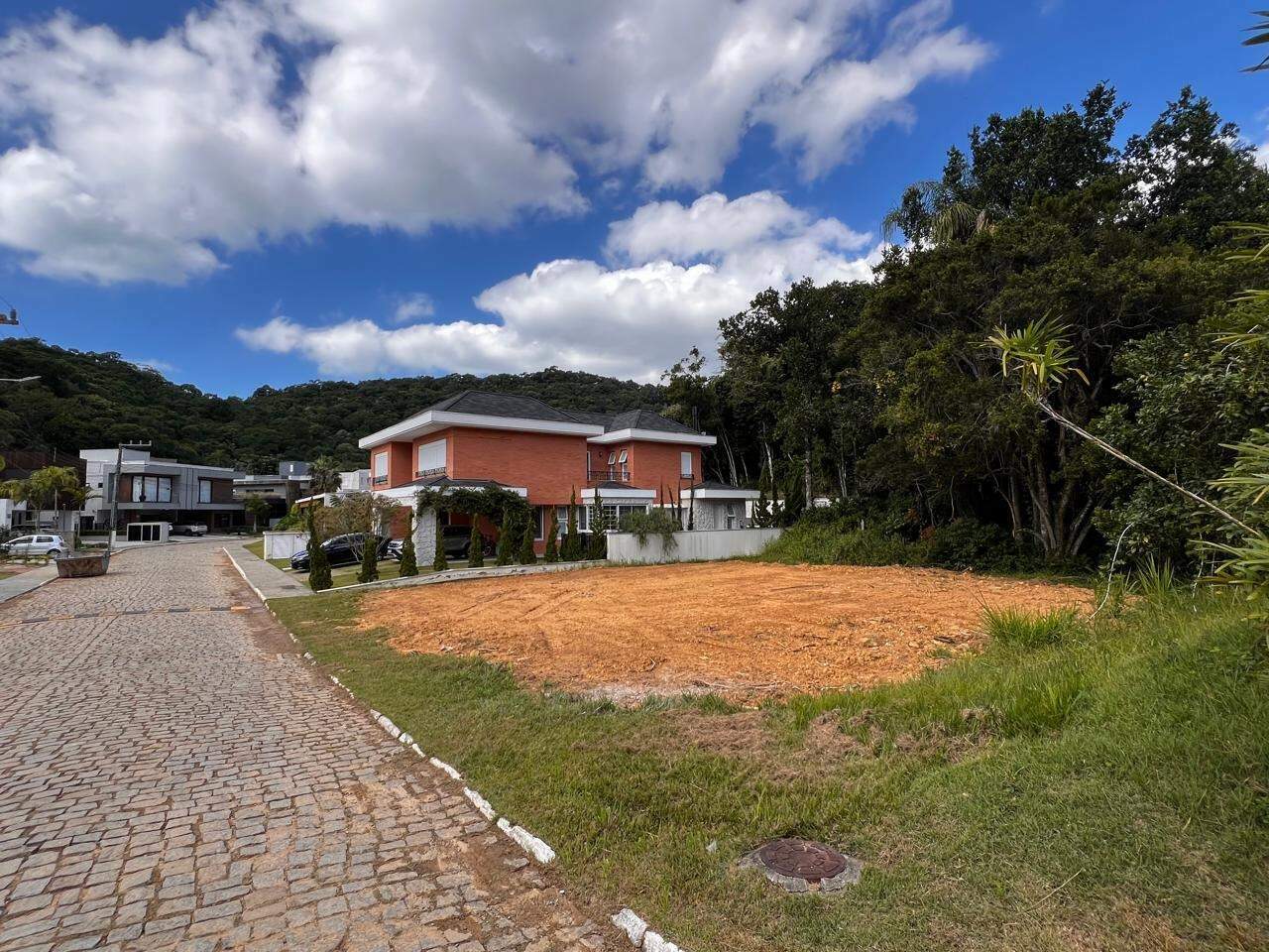 Terreno em Condomínio à venda no Ariribá: 