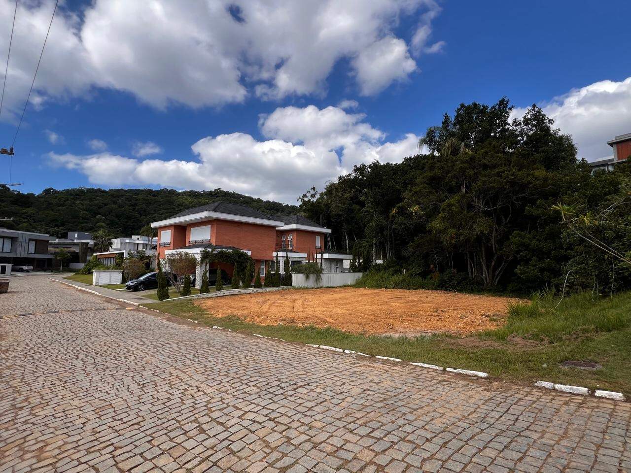 Terreno em Condomínio à venda no Ariribá: 