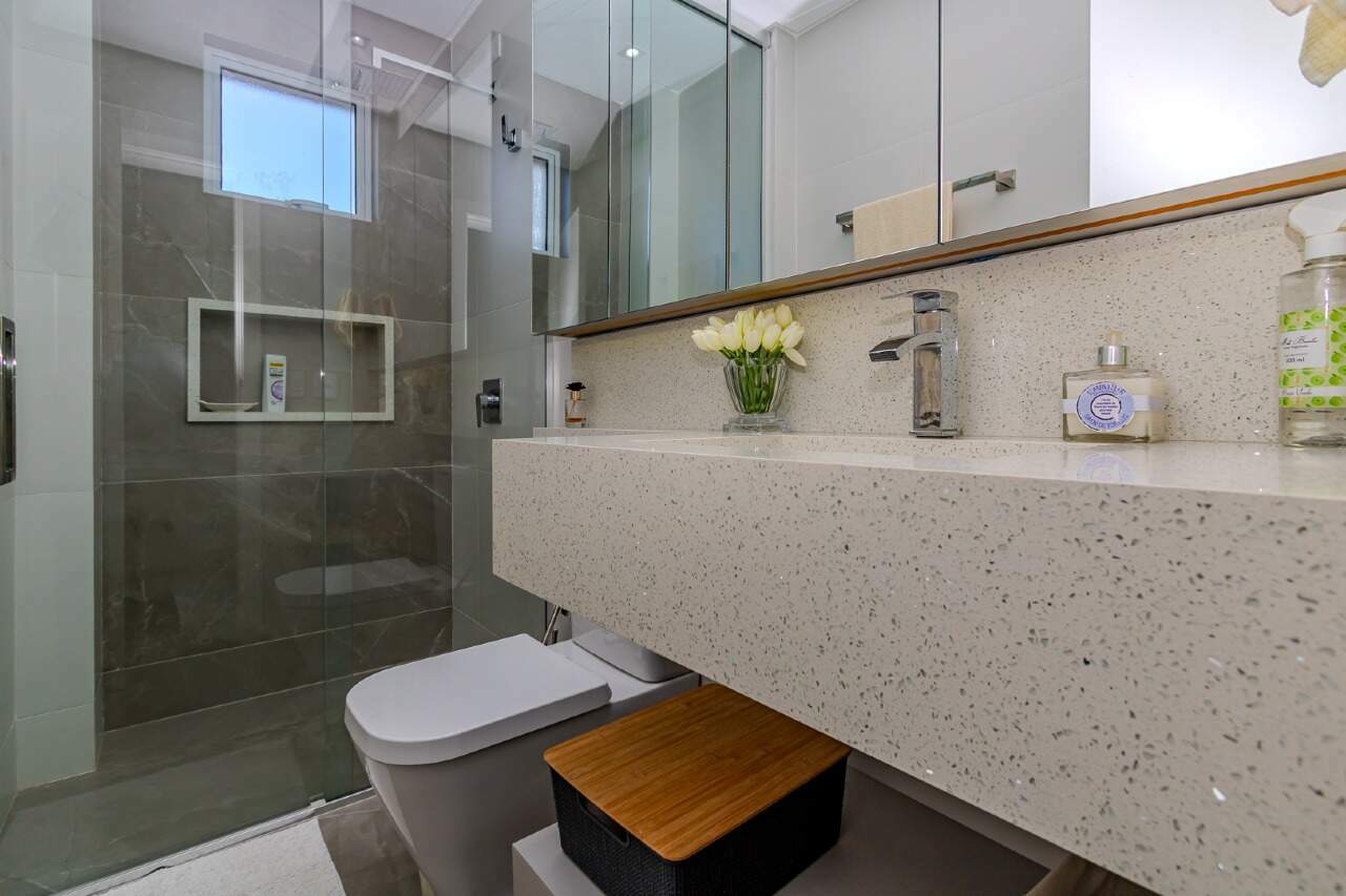 Apartamento à venda no Pioneiros: 